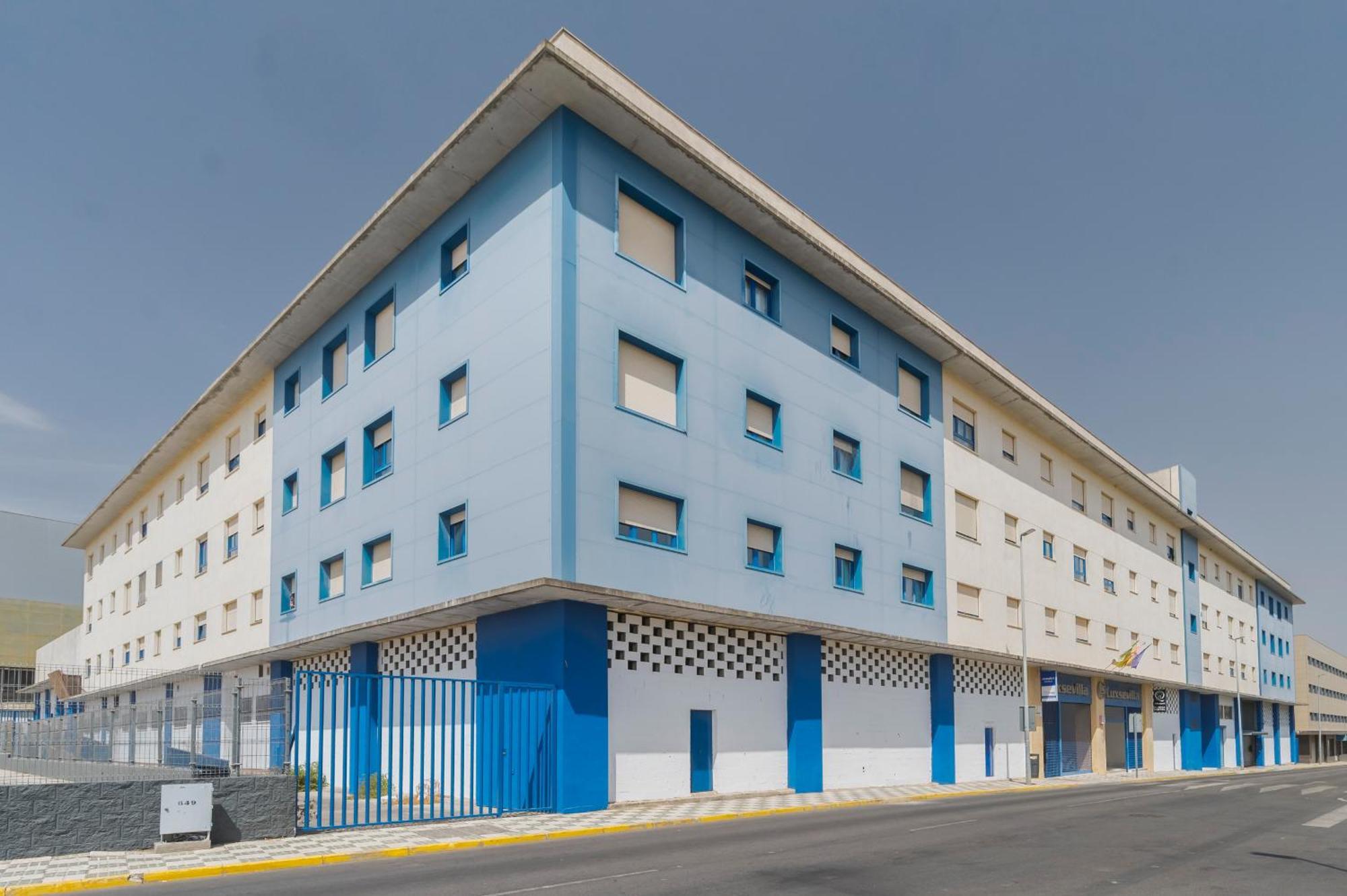 Aticos Lux Sevilla Piscina Parking Bormujos Zewnętrze zdjęcie